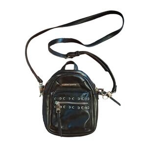 Steve Madden small backpack style purse with zipper black